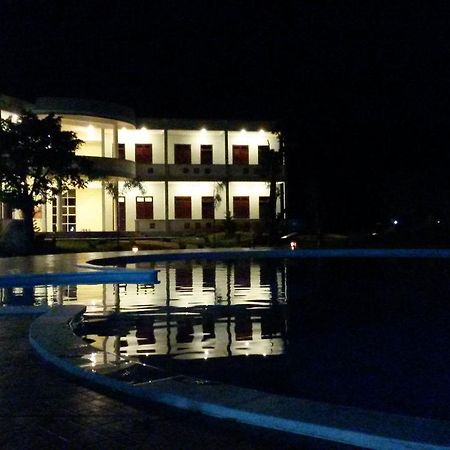Resort Montana Phu Quoc Exterior photo