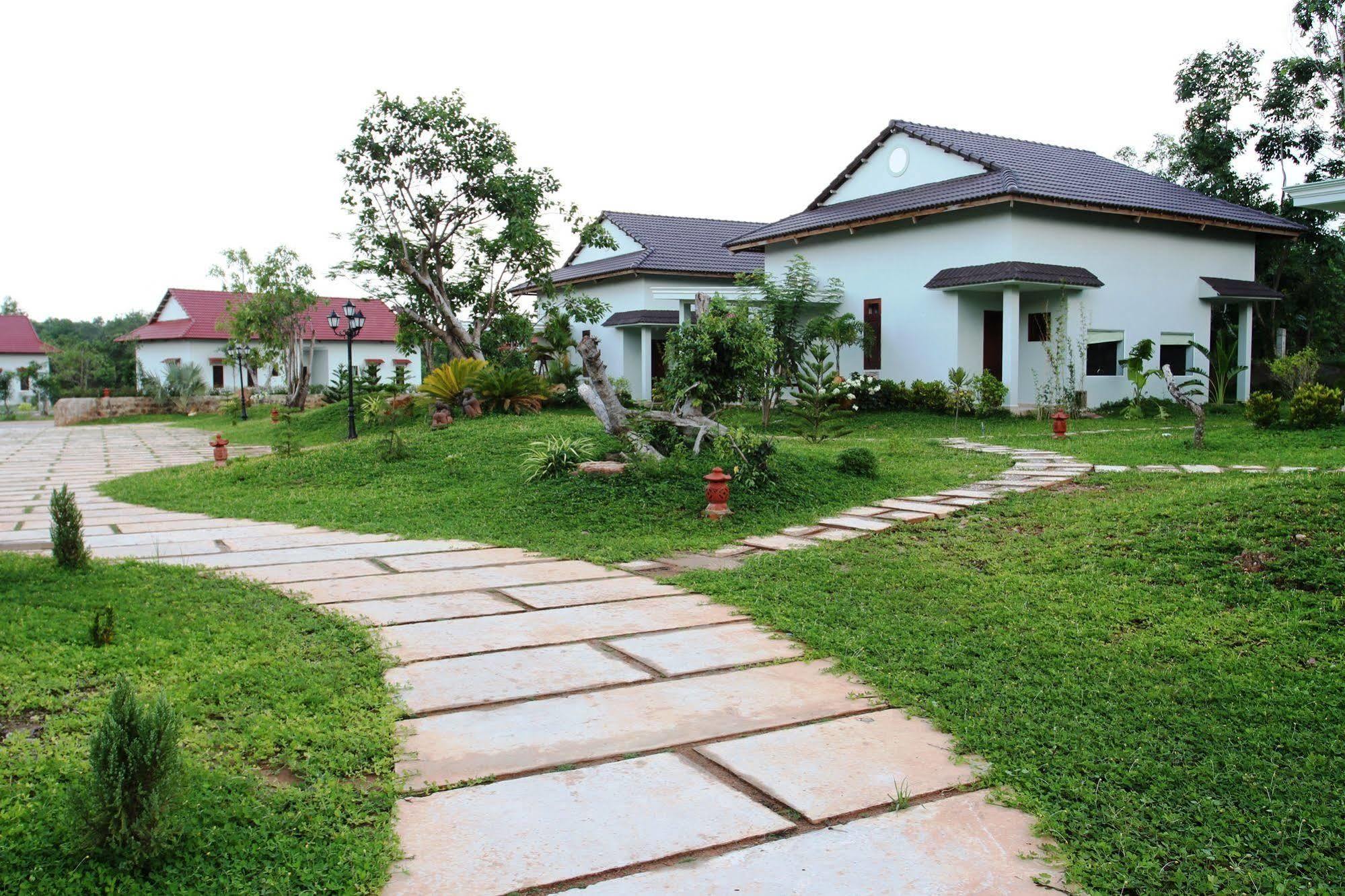 Resort Montana Phu Quoc Exterior photo